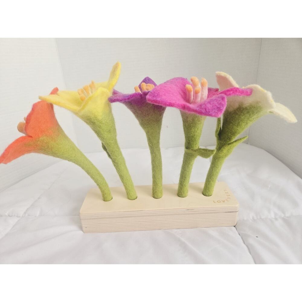 Lovevery Wool Felt 5 Flowers In A Row Helper Play Kit Colorful & Wooden Base Toy